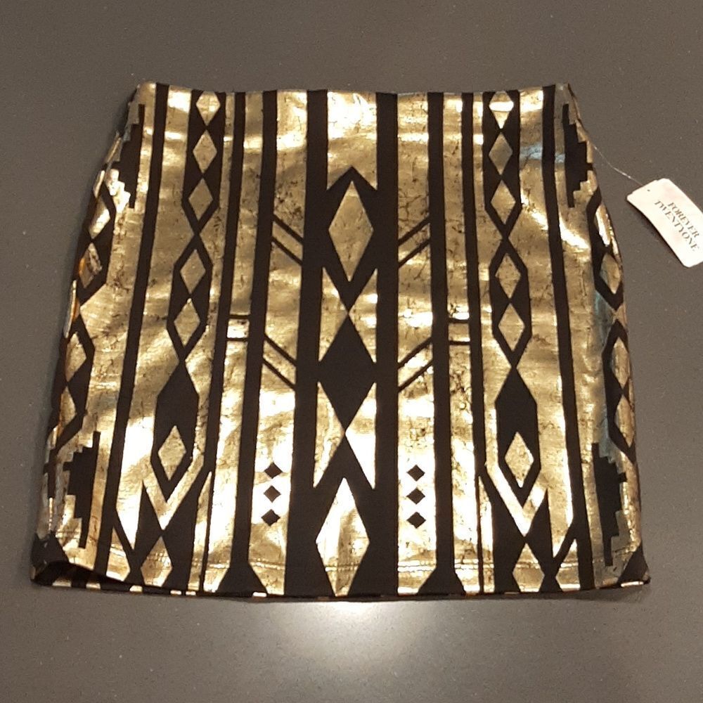 Forever 21 Black and Gold Geometric Mini Skirt